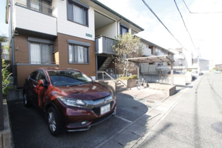【駐車場】 | グランパルク | 駐車場があります
