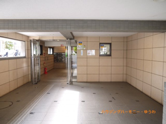 【エントランス】