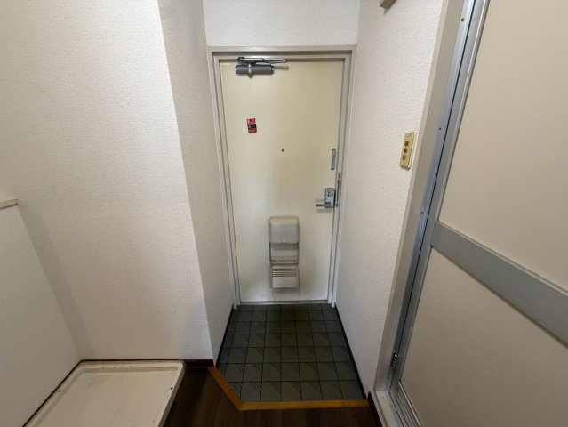 東大阪市中小阪５丁目の賃貸マンションの玄関