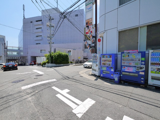 サンライトビルの駐車場