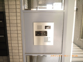 【その他共用部分】 | 入り口は、安心のオートロック仕様です。