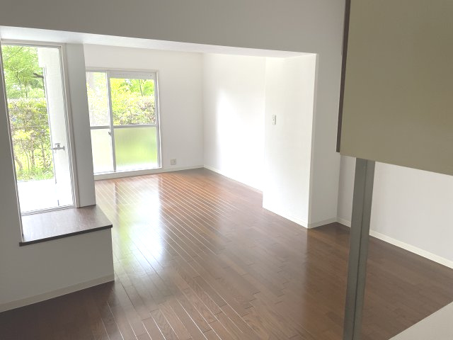 【居間・リビング】の画像