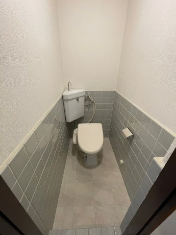 仲介手数料0円！！シャルムスワンのトイレ