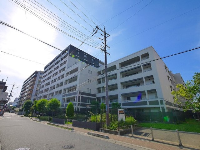 セイワパレス西大寺駅前レジデンスの外観