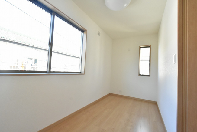 【洋室】 | 鴻巣市東３丁目　未入居住宅 | 2階洋室4.5帖