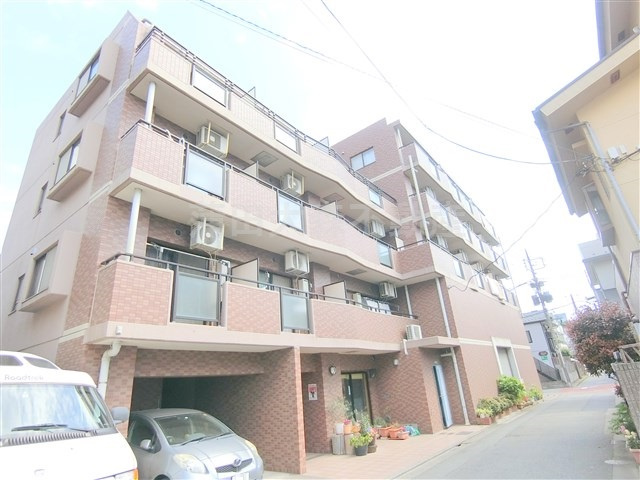 ハイネス多摩川の外観