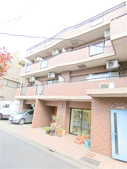 ハイネス多摩川の外観
