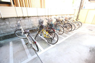 【その他共用部分】 | キレイに清掃された自転車置場です♪