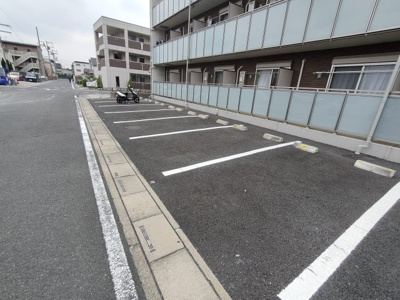 【駐車場】 | クレイノミオラコート | 駐車場があります