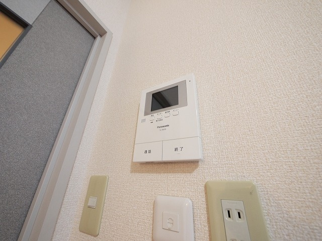 コスモス結崎　Ｂのセキュリティ|モニター付きインターホーン