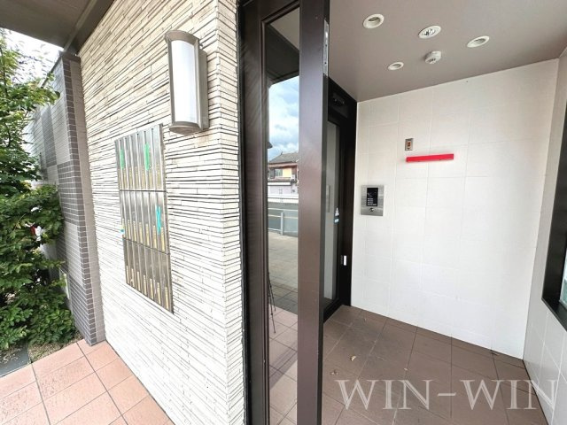 テイビービルのエントランス