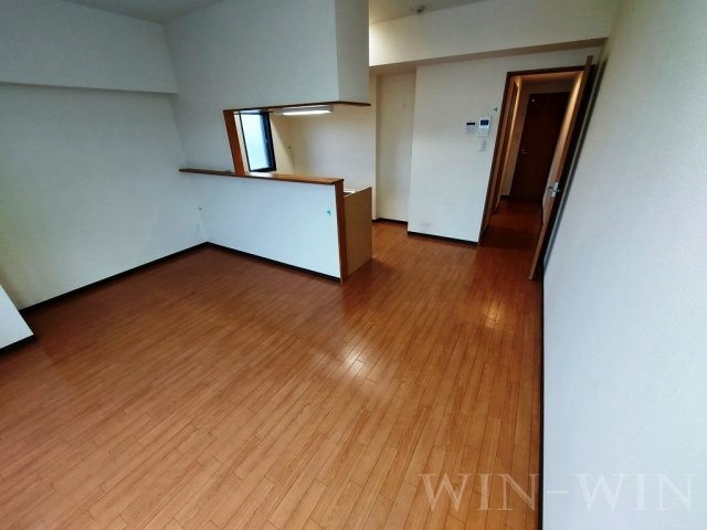 テイビービルの居間・リビング