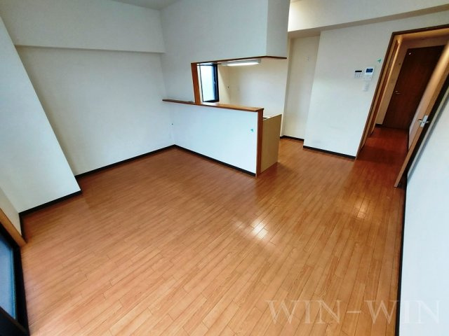 テイビービルの居間・リビング