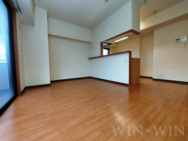 テイビービルの居間・リビング