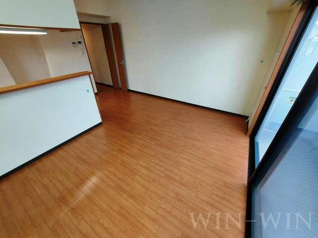 テイビービルの居間・リビング