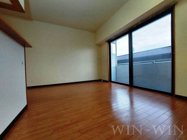 テイビービルの居間・リビング