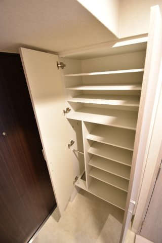 エスグランデ難波グランツの収納