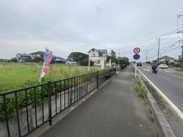 比企郡川島町上八ツ林　建築条件なし売地　東武東上線『川越駅』バス27分　【つばさ北小学区】の外観