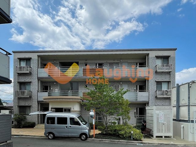 久留米市北野町高良の賃貸マンションの外観|おしゃれな外観です