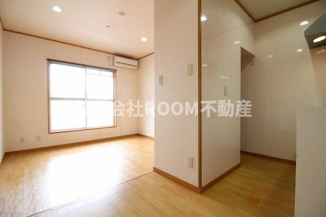 第6年見マンションの居間・リビング