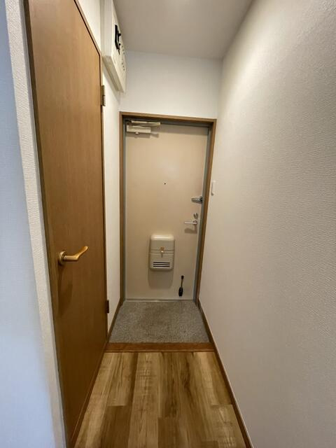 パールロイヤルYUKIⅢの玄関