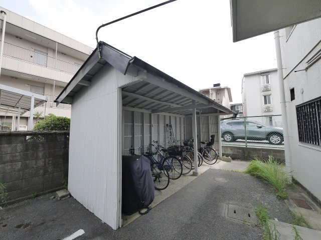 吉田マンションのその他共用部分|駐輪スペースです