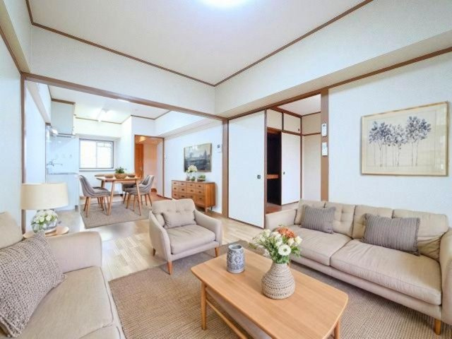 吉田マンションの居間・リビング|CGで家具等を配置したもので家具等は含まれません。