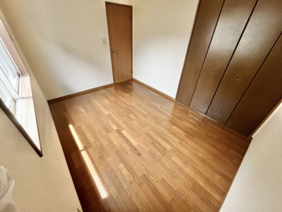 【洋室】 | メゾン立部