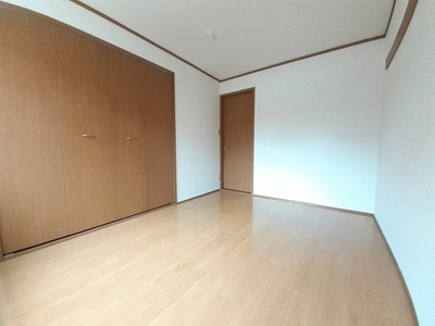 【洋室】 | ブレッザＡ