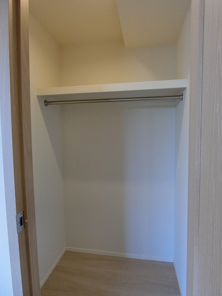 港区三田２丁目の賃貸マンションのその他|クローゼット