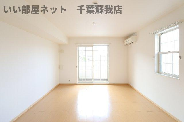 サン・フィオーレ　Ａの居間・リビング|こちらのリビングで趣味の時間をお楽しみください