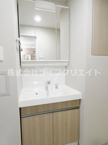 ラグゼナ八王子新町の独立洗面台