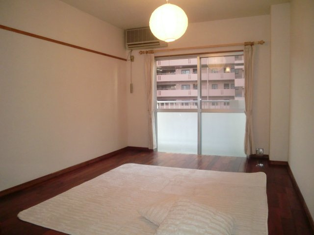 【洋室】 | ユトリロ八通 | （※写真はイメージです、現況優先となります）