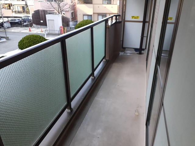 ガーデンヒル宝塚のバルコニー