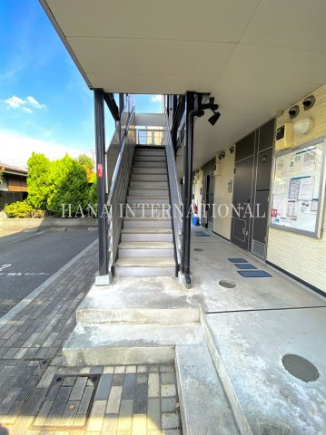 レオパレスβのエントランス