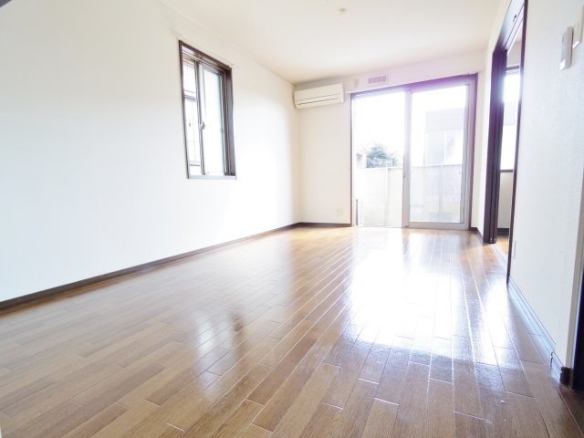 エルメゾン木下の居間・リビング|同仕様写真