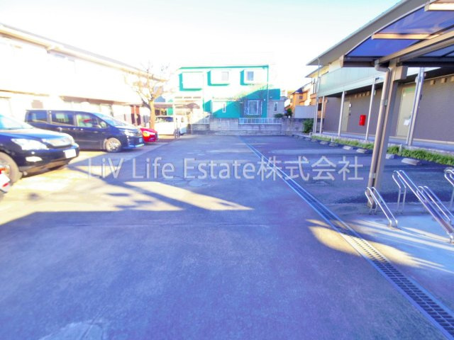 エルメゾン木下の駐車場