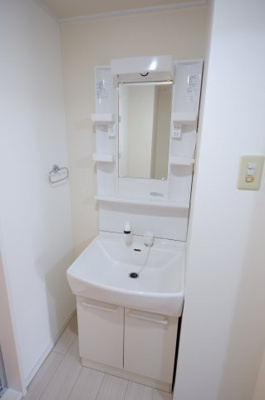 【独立洗面台】 | アンビション旭A棟 | シャワー付き洗面台