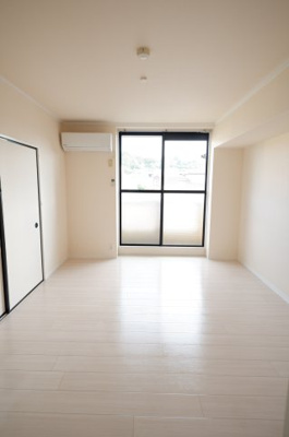 【洋室】 | アンビション旭A棟 | 洋室6帖