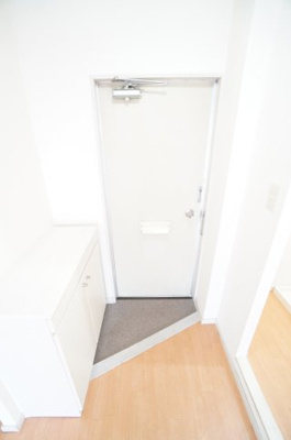 【玄関】 | ハイツサンリット | ※同物件・同タイプの写真です。