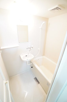 【浴室】 | ハイツサンリット | ※同物件・同タイプの写真です。