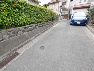 【駐車場】 | 垂水区名谷町字横尾貸家 | 縦列2台分（専用通路）
