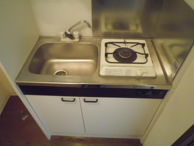 【キッチン】 | 小蔵ハイム | コンパクトなキッチンで掃除もラクラク