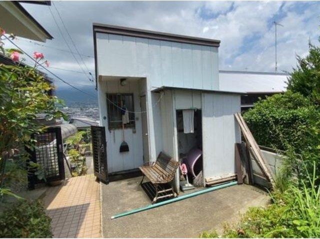 【その他】 | □■秦野市千村1丁目 中古戸建■□ | 前面道路と高低差があり人目を気にしないプライベートな空間です。