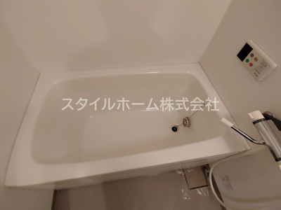 【浴室】 | サンフィオーレ中郷 | 別部屋写真です。