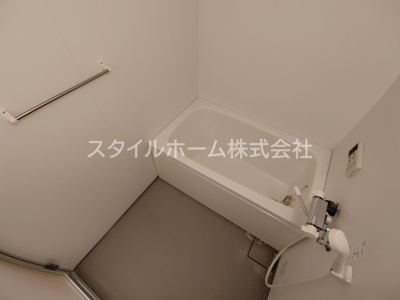 【浴室】 | サンフィオーレ中郷 | 別部屋写真です。