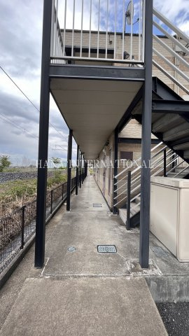 レオパレスComfortのエントランス