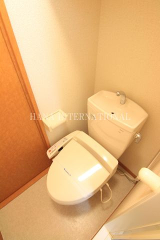 レオパレスComfortのトイレ|反転