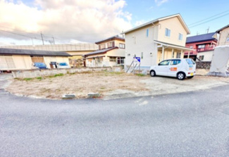【外観】 | 【沖田町】売地　車両基地駅まで歩いて9分 | 角の土地になります(^^)