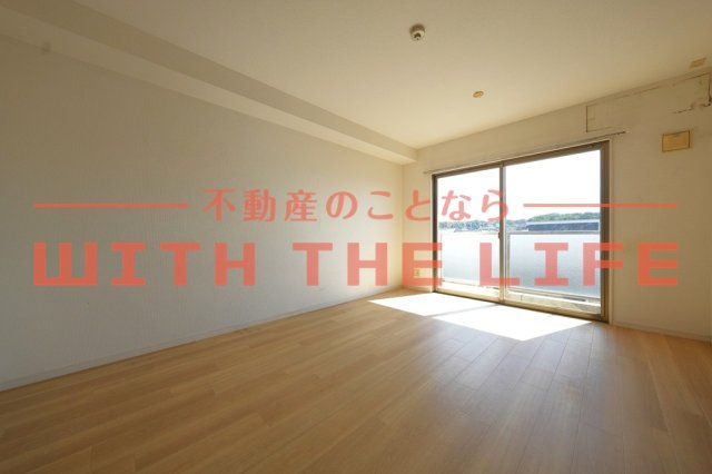 セントラーザ上津【キャッシュバック対象物件】の居間・リビング|ゆったりとしたリビングです